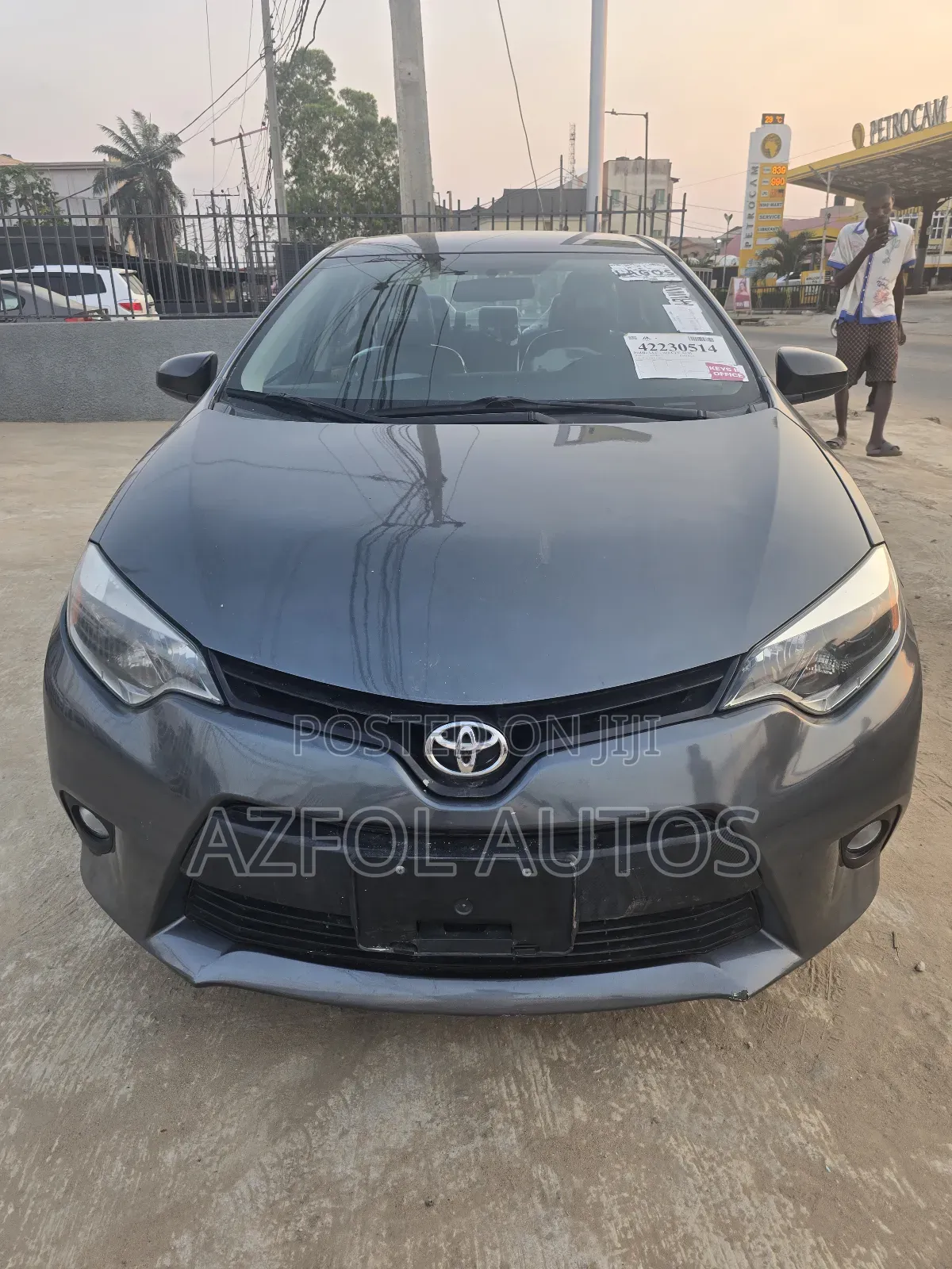 Toyota Corolla LE Eco Premium 4dr Sedan (1.8L 4cyl CVT) 2014 Gray