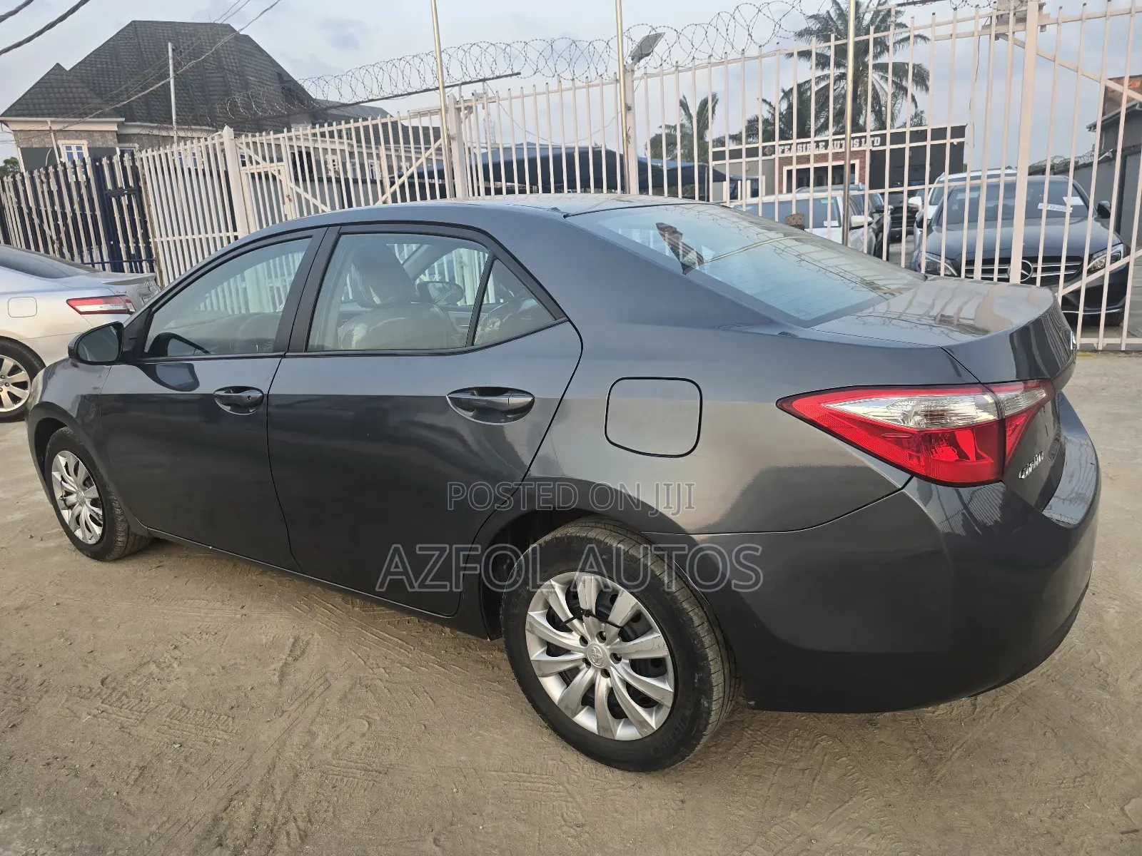 Toyota Corolla LE Eco Premium 4dr Sedan (1.8L 4cyl CVT) 2014 Gray