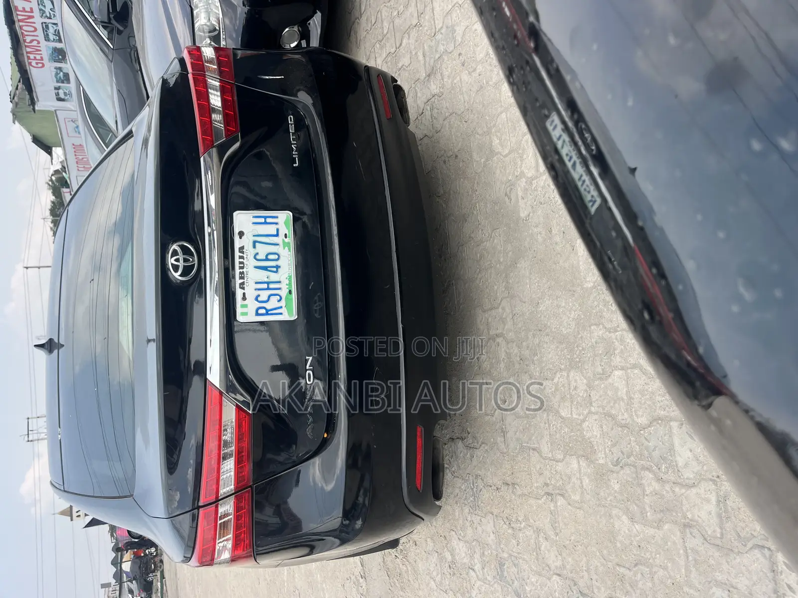Toyota Avalon Limited Sedan FWD (3.5L 6cyl 6A) 2013 Black