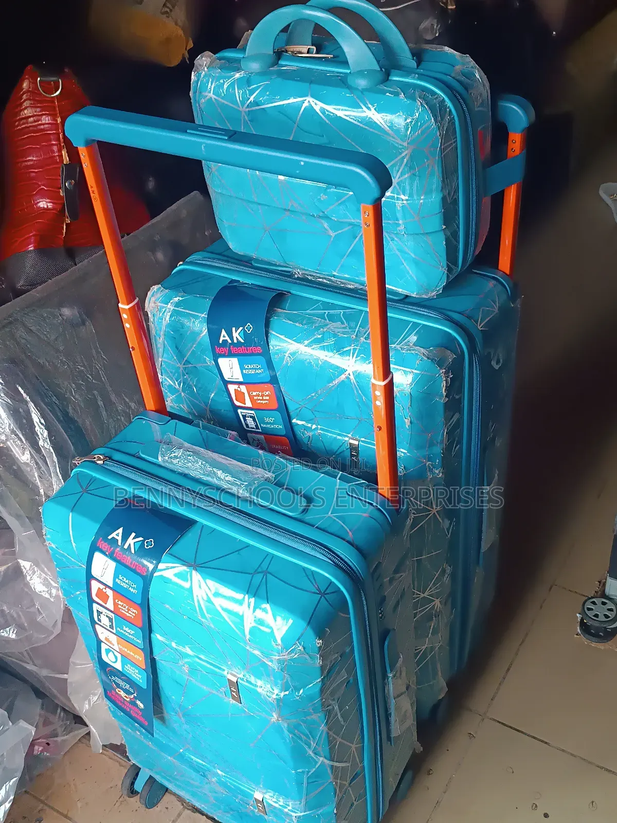 Ak Set of 3 Wide Pole Quality Luxury Luggage Boxes