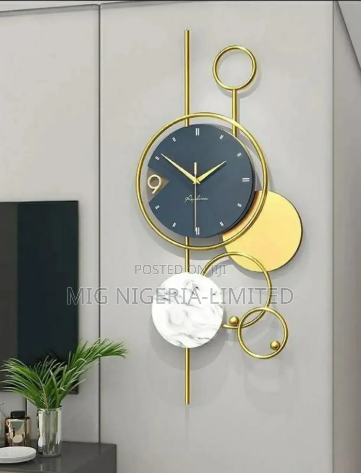 Decorative Wall Clock Vertical Gold White Touch