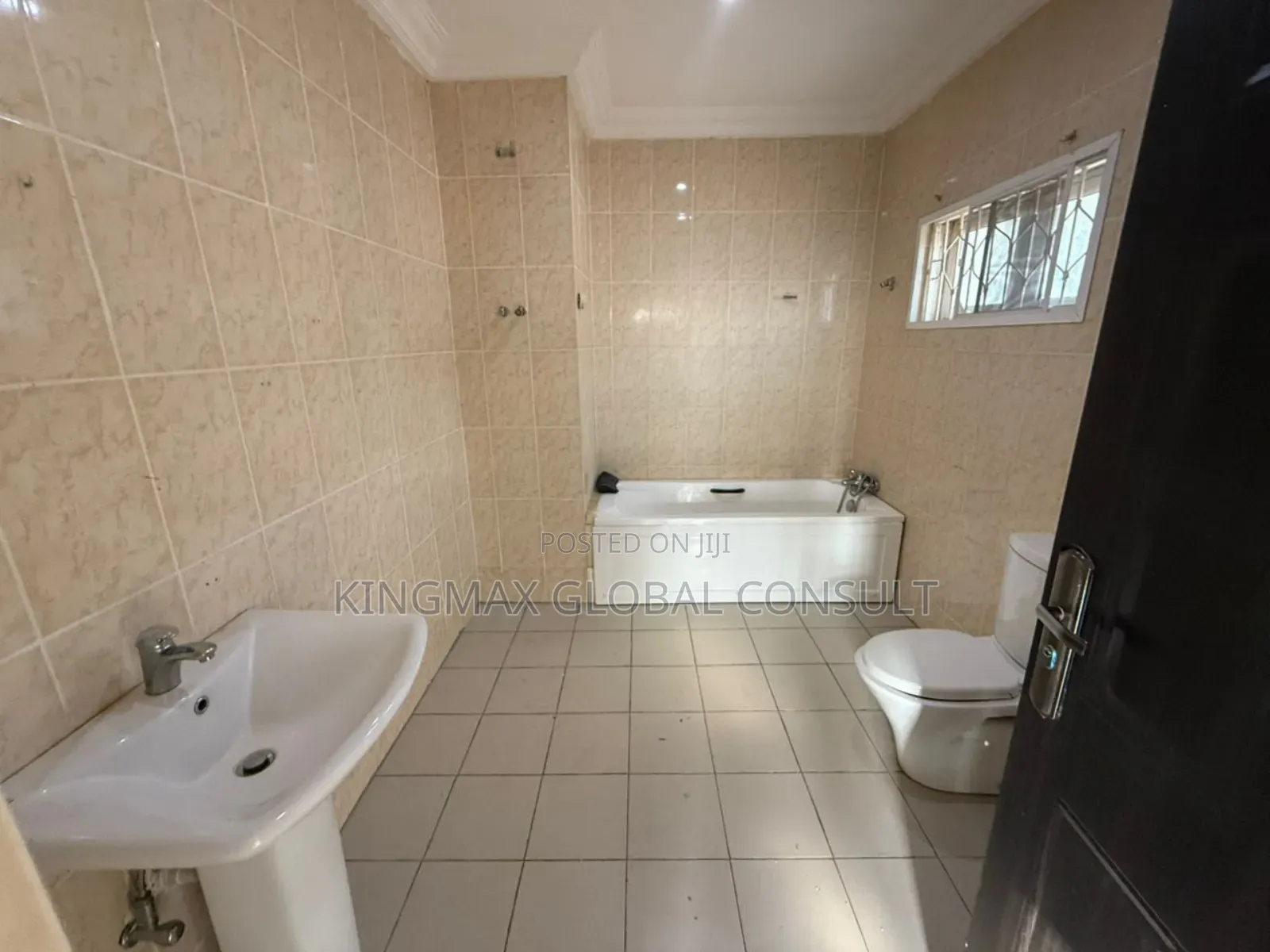 4bdrm Duplex in Maitama Main for sale