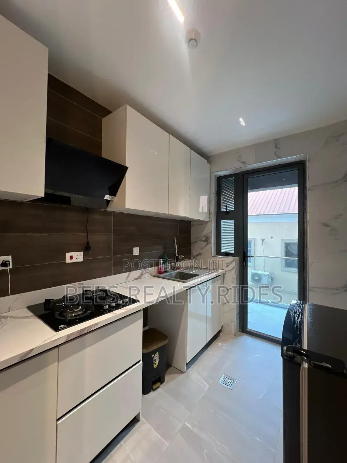 New Luxury 1 Bedroom Apartment With a Pool, Snooker, Gym 2 Balconies