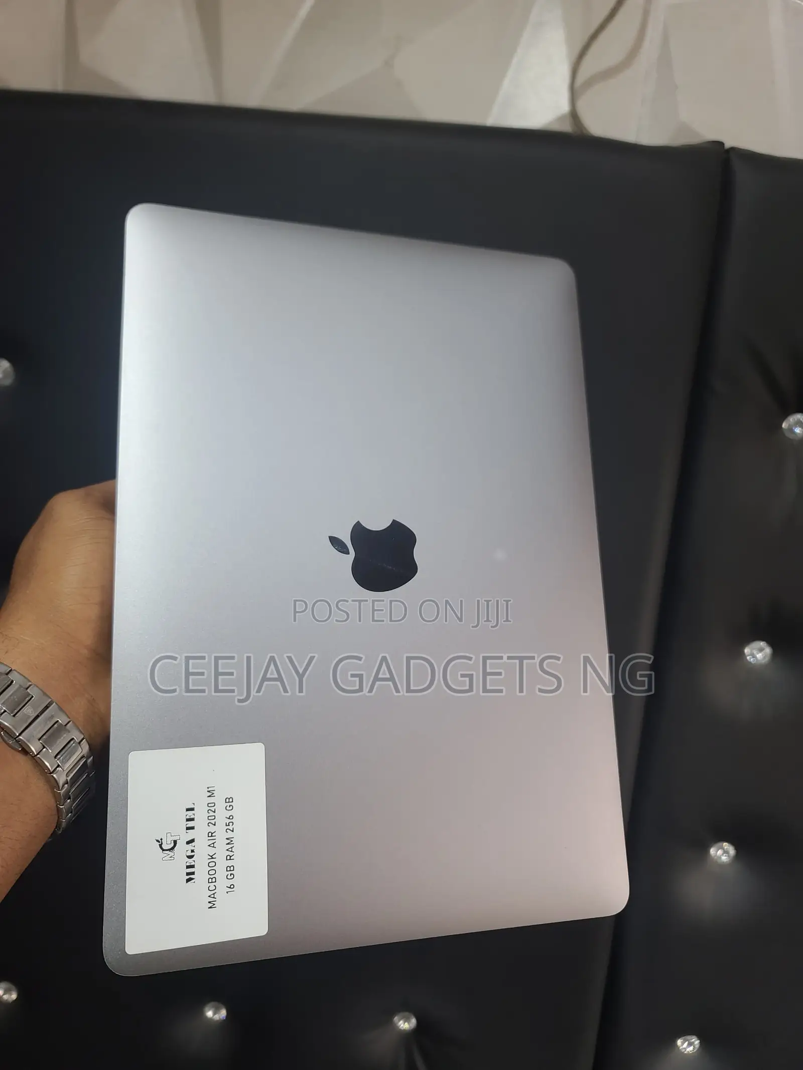 Laptop Apple MacBook Air 2020 M1 16GB Apple M1 SSD 256GB