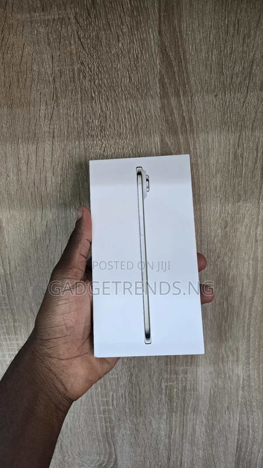 New Apple iPhone Air 256 GB Gold