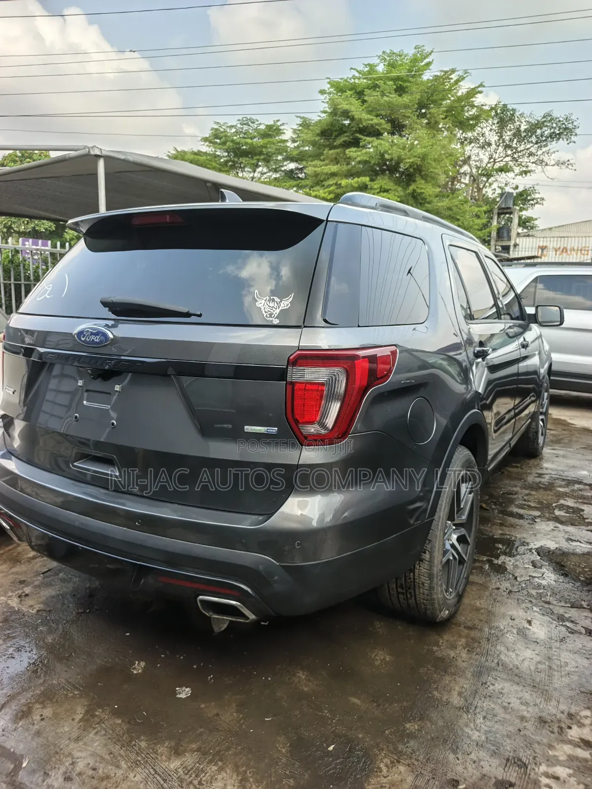 Ford Explorer Sport 4dr SUV AWD (3.5L 6cyl Turbo 6A) 2016 Gray