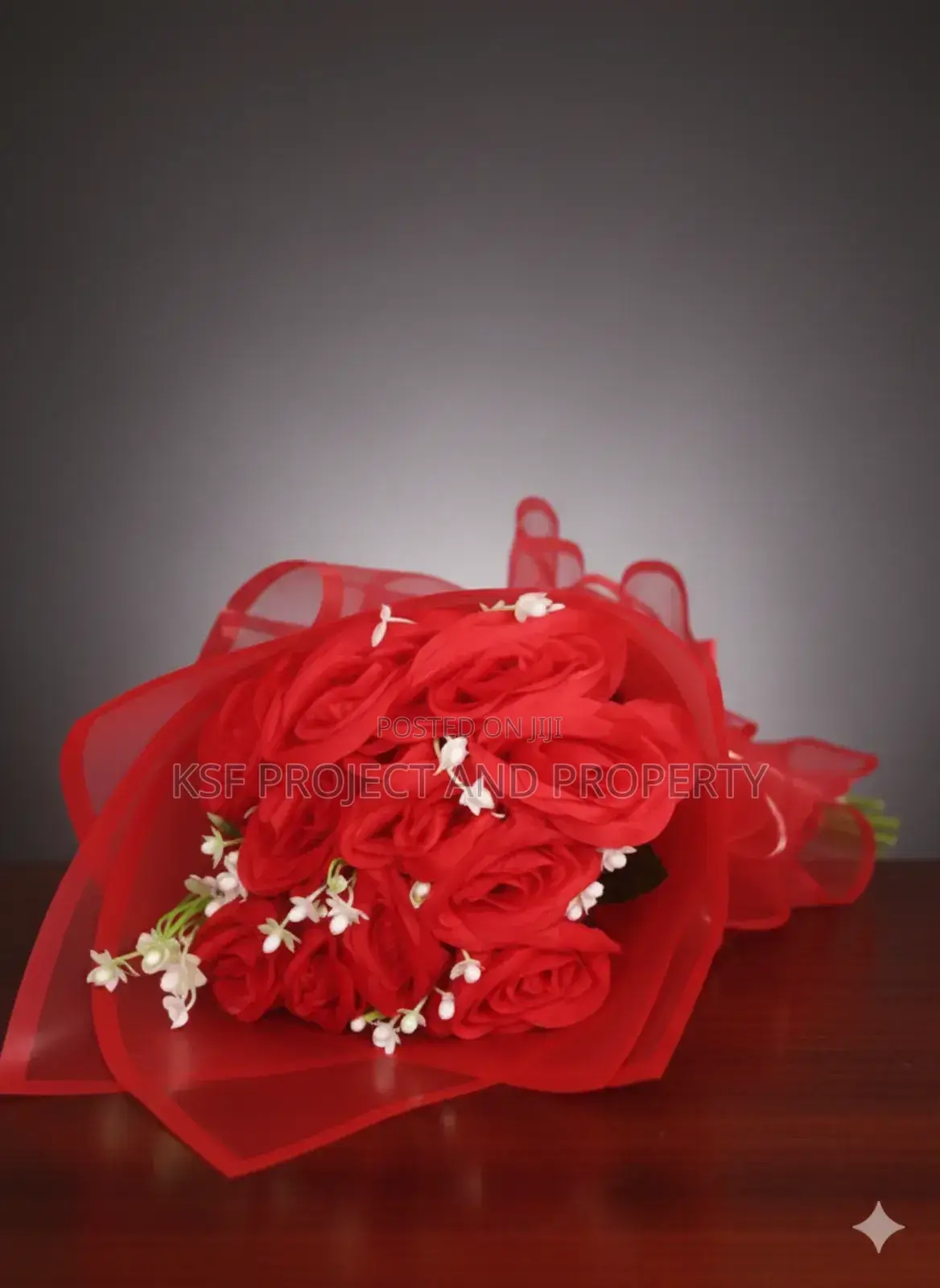 Beautiful Red Rose Single Bunch Bouquet