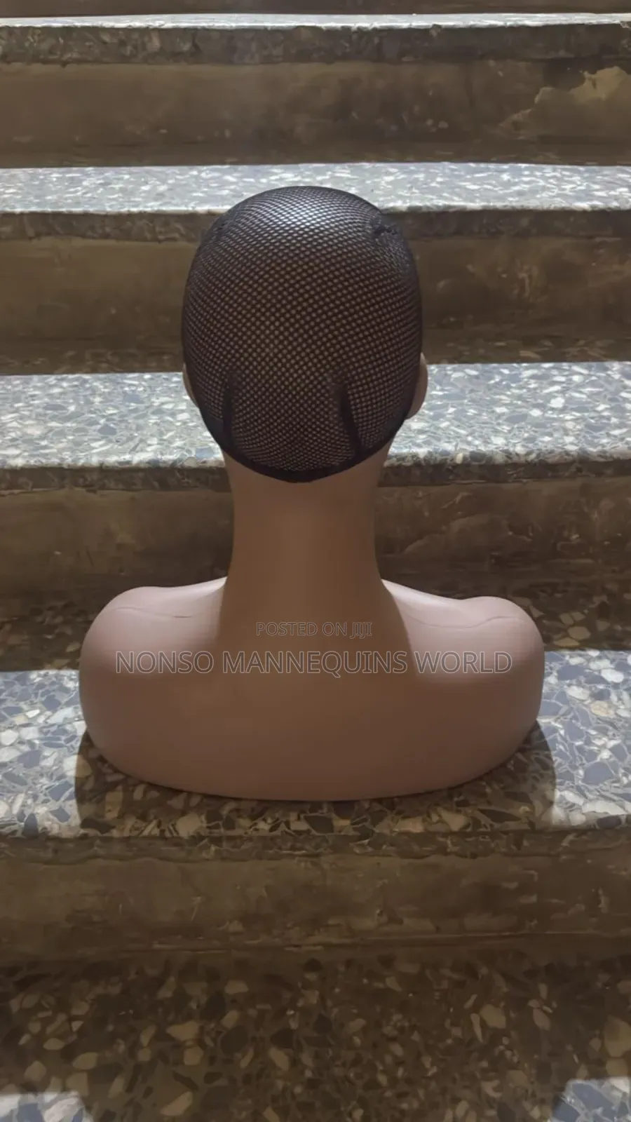 Female Mannequin Head With Shoulder