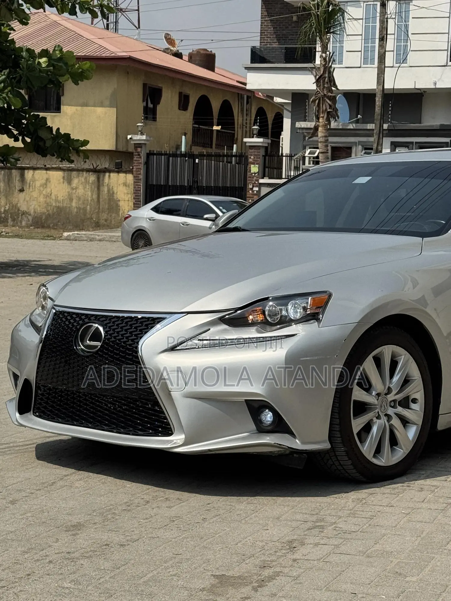 Lexus IS 2016 Silver