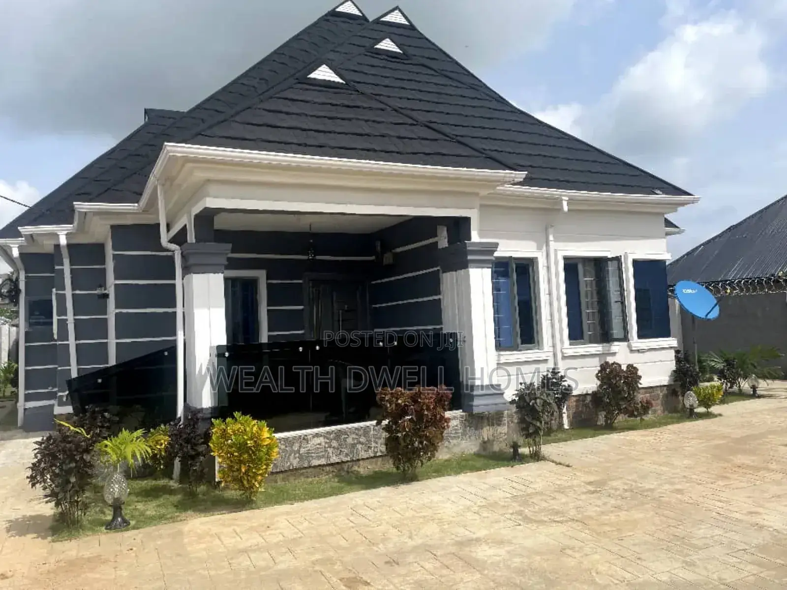 3bdrm Bungalow in Akure for sale