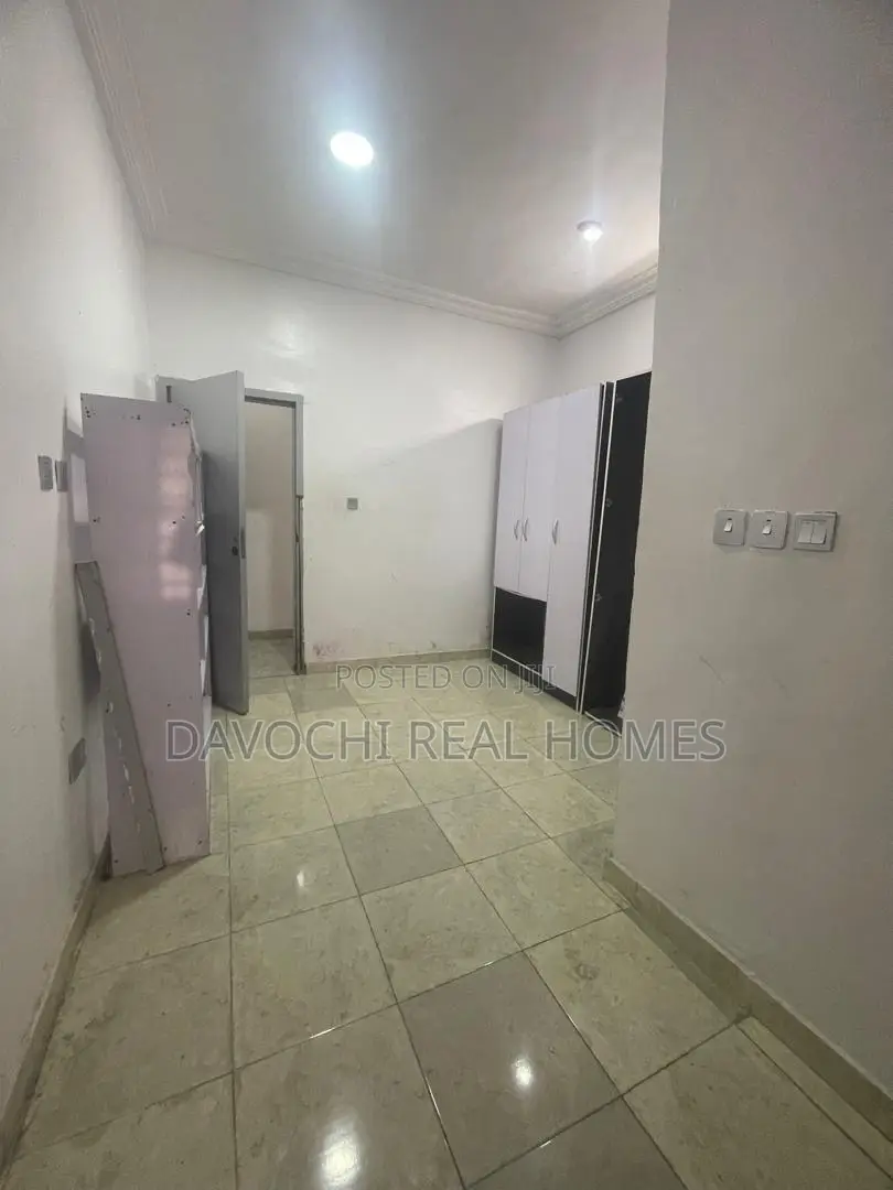 3bdrm Apartment in Conservative Road, Chevron for rent