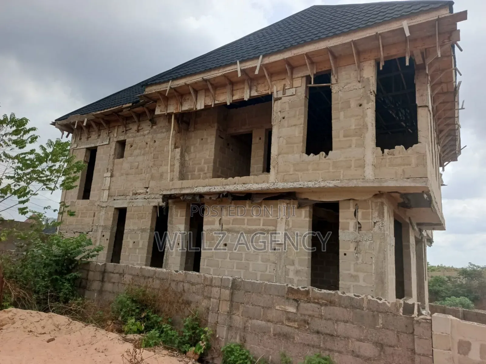 4bdrm Duplex in Enugu for sale