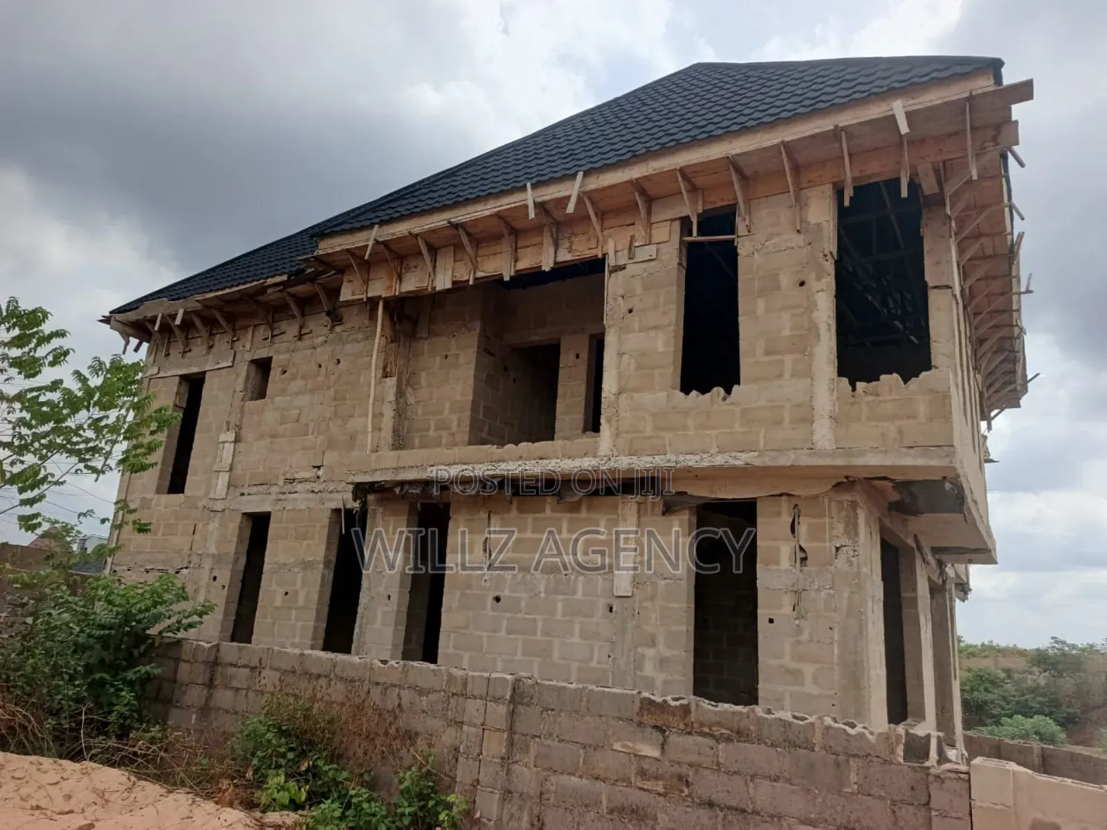 4bdrm Duplex in Enugu for sale