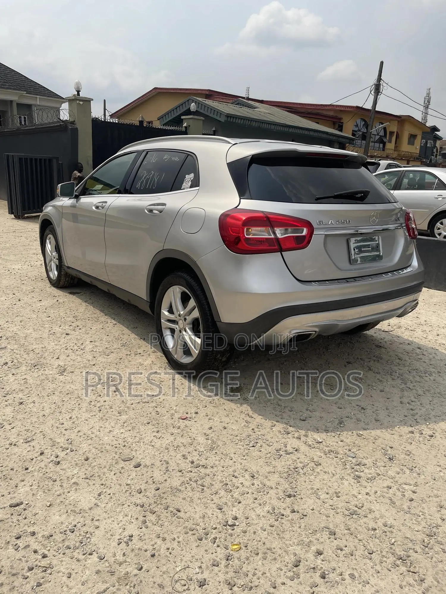 Mercedes-Benz GLA 250 2017 Silver