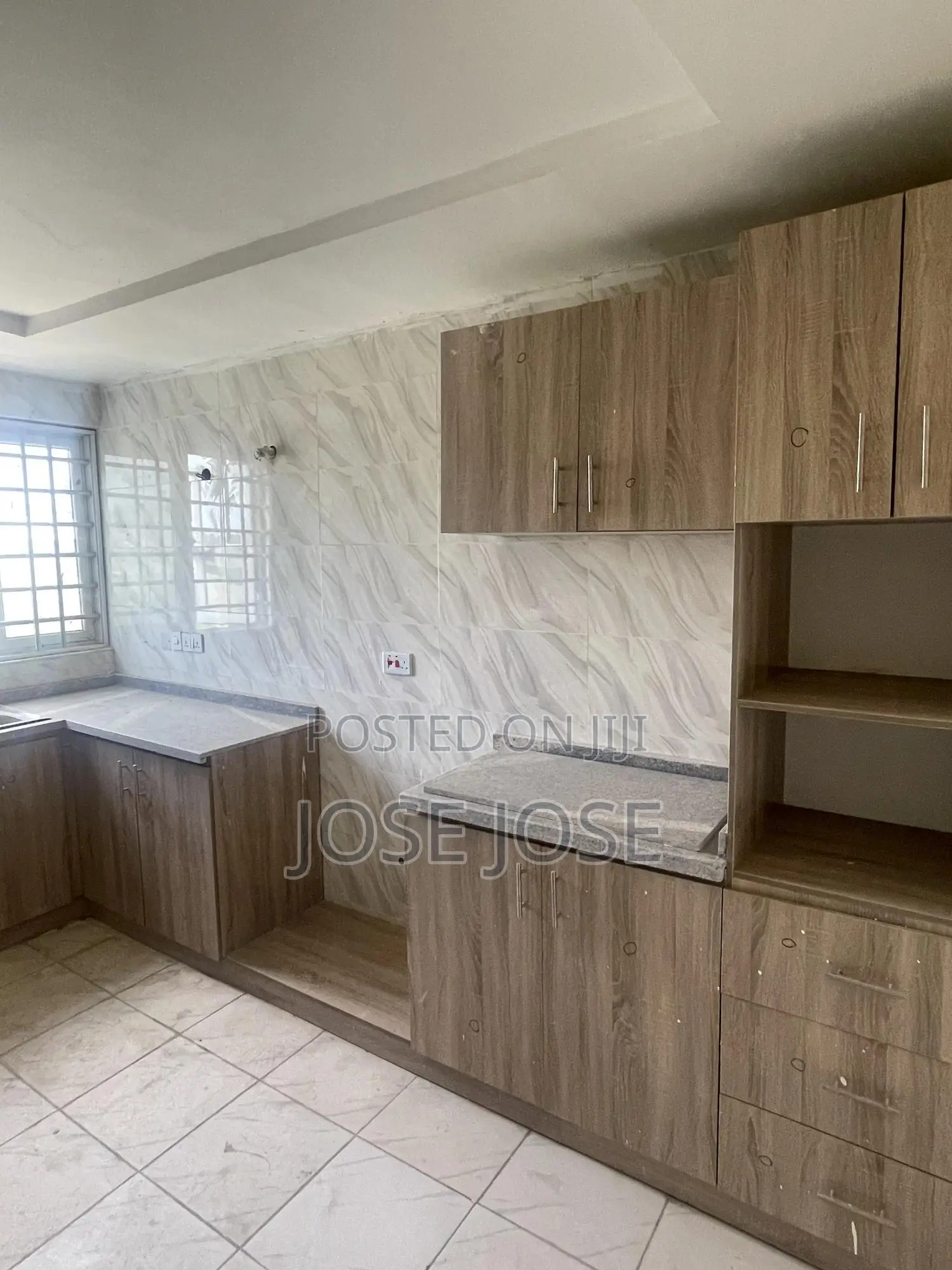 Furnished 3bdrm Block of Flats in Ask Agent, Idu Industrial for rent