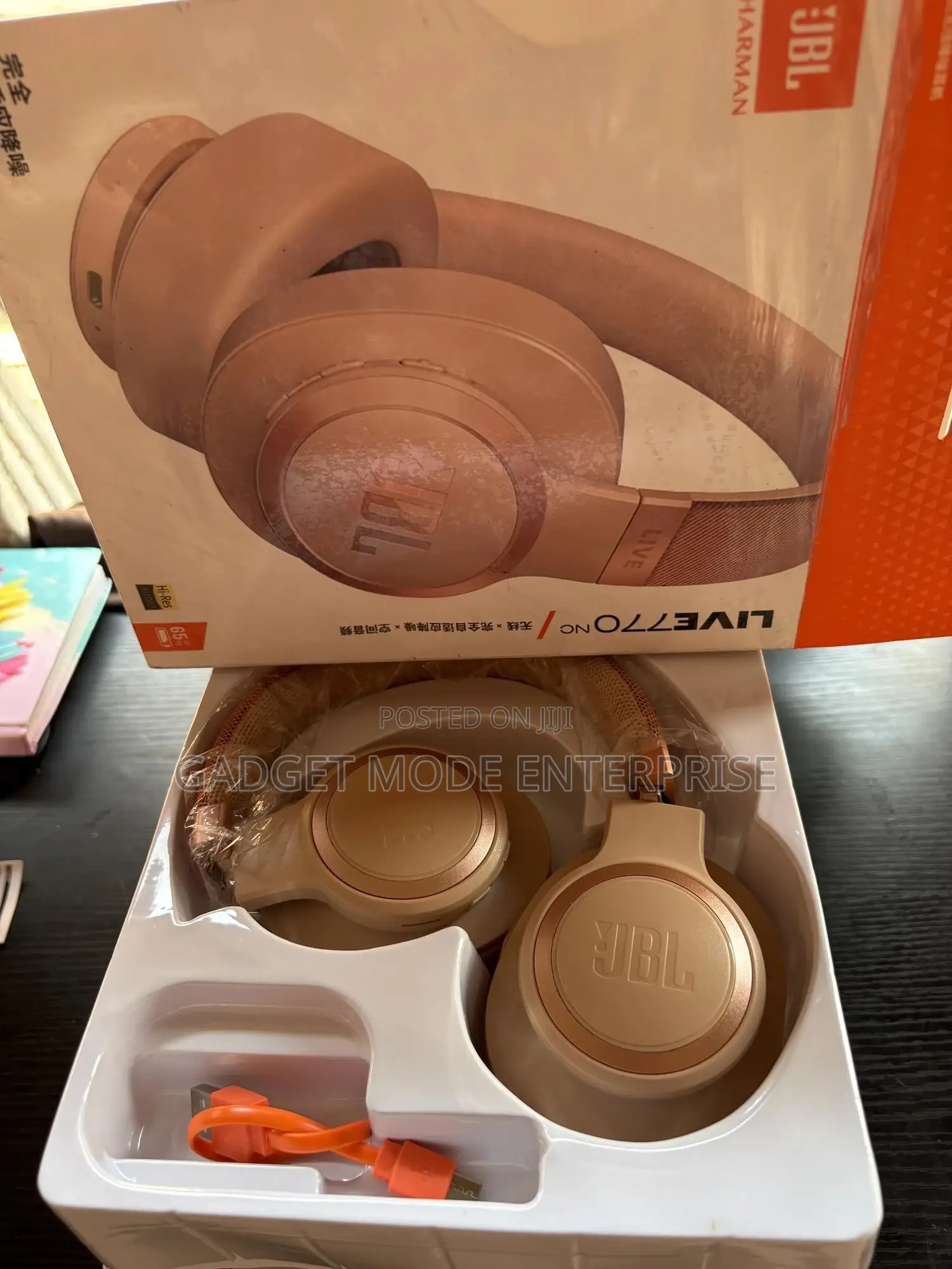 JBL Live 770nc Noise Canceling Headphone