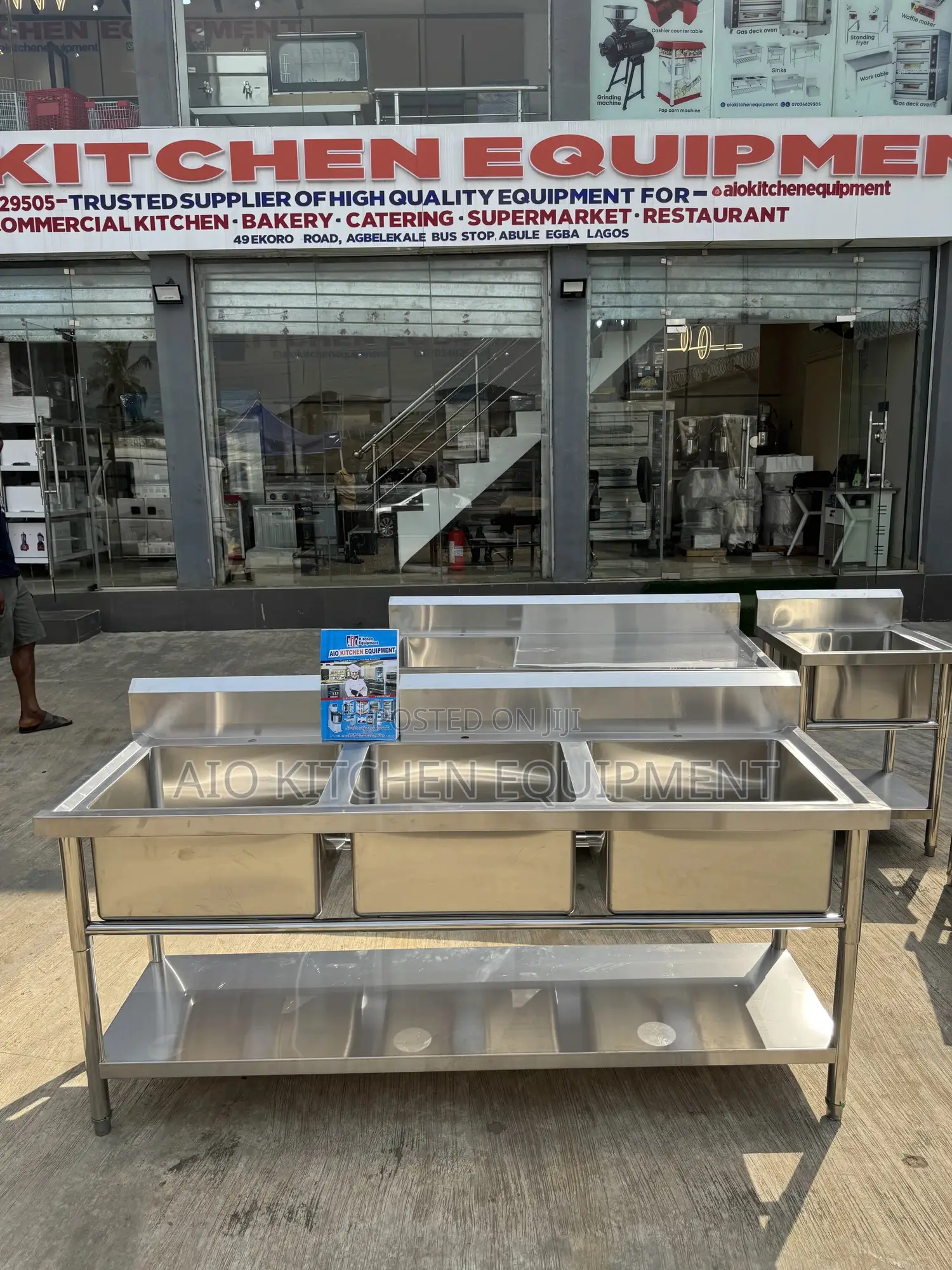 Commercial Sink, Tripple Bowl / 3 Bowl