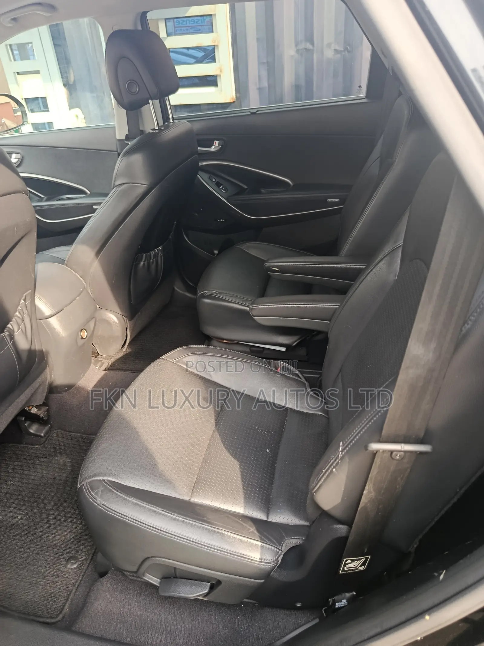 Hyundai Santa Fe 2013 Black