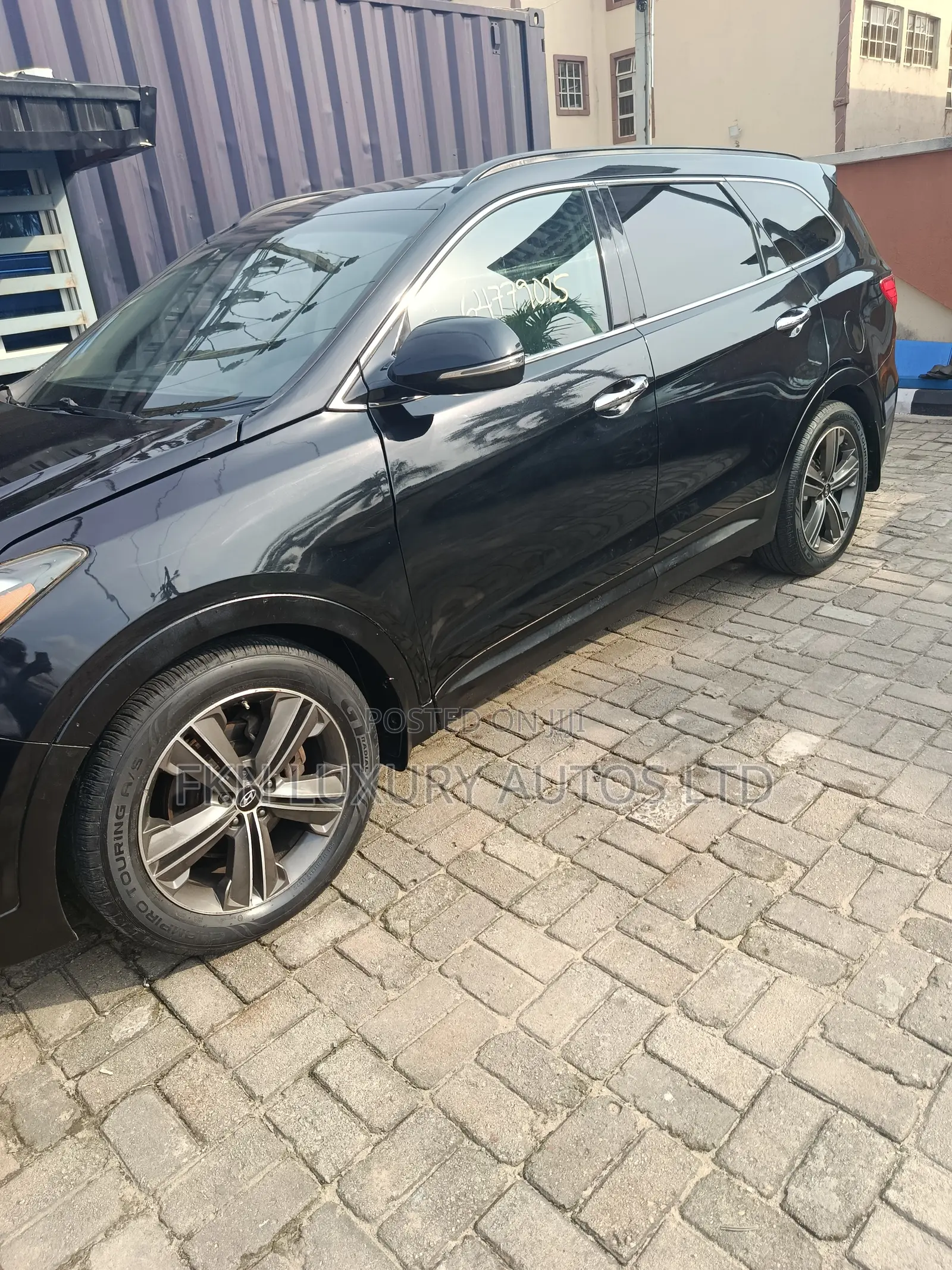 Hyundai Santa Fe 2013 Black