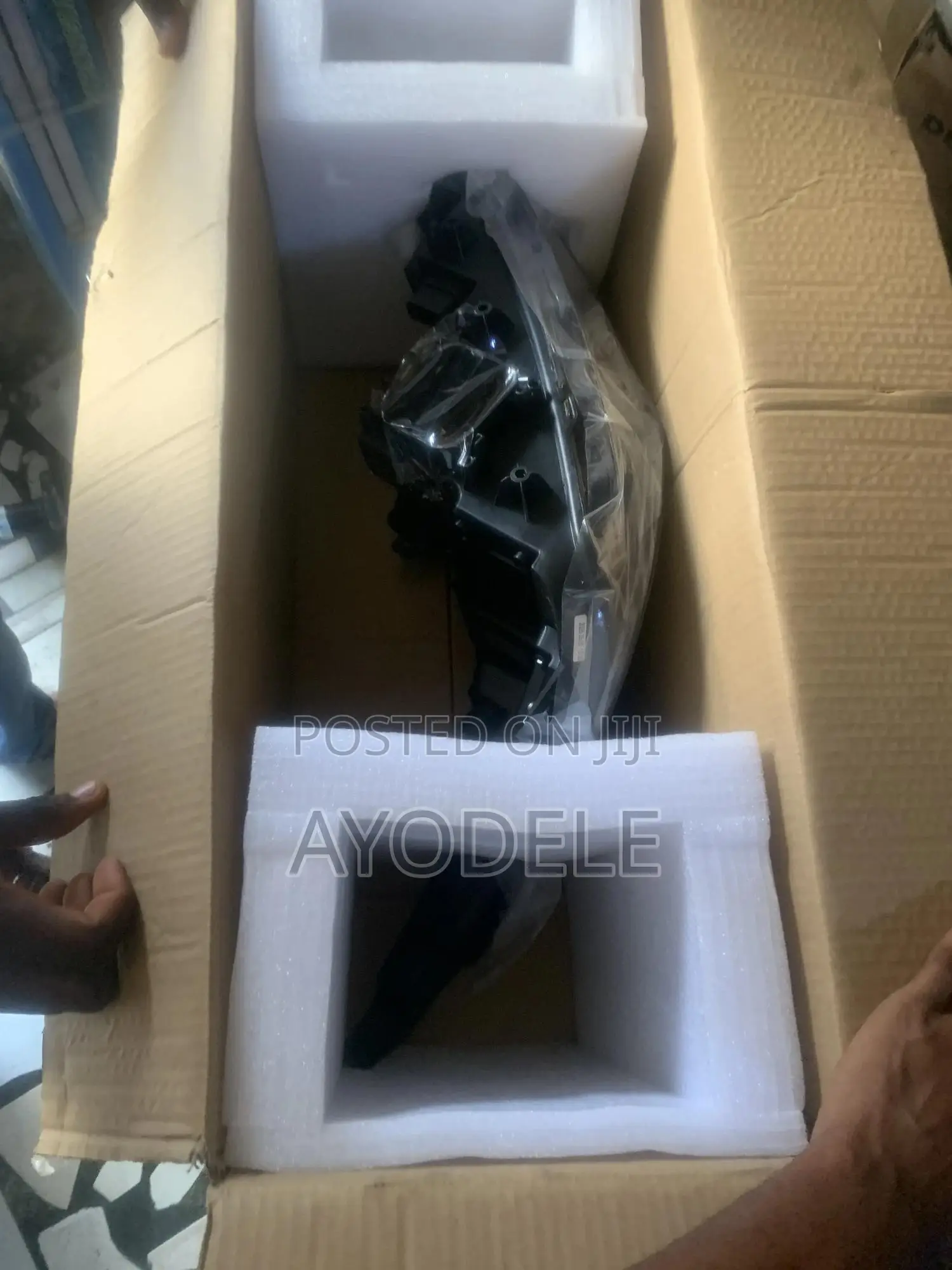 Brand New Ford Explorer Head Lamp 2018 2019
