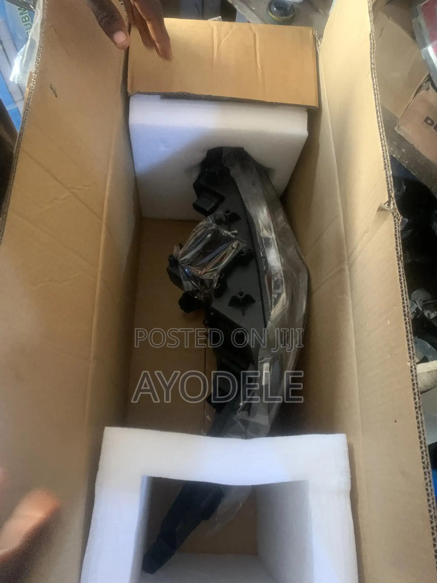 Brand New Ford Explorer Head Lamp 2018 2019
