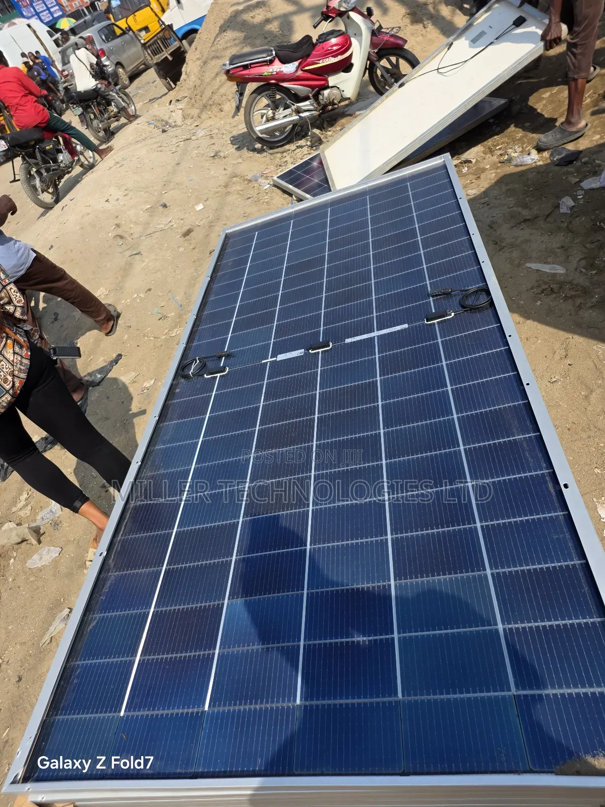 Major Distributor Original Jinko Solar Panel 615w