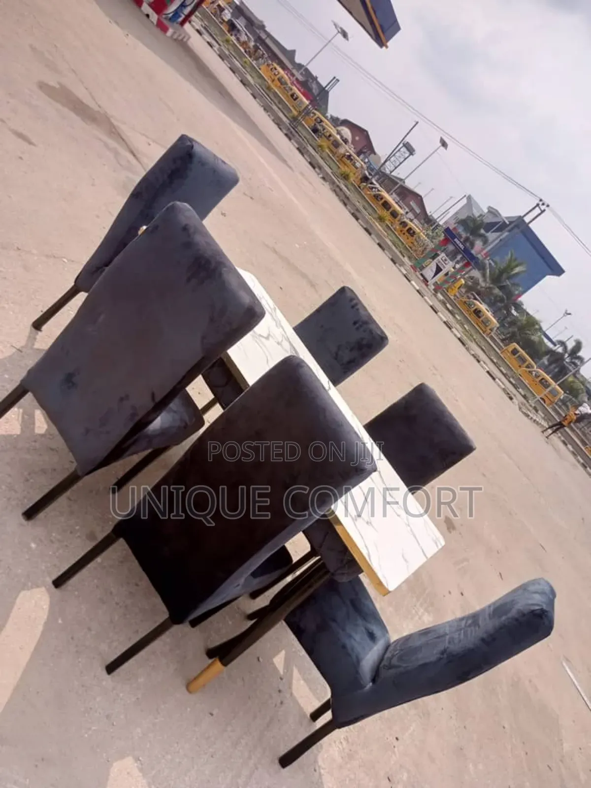Brand New Top Quality 6 Seaters Faux Marble Dinning Set