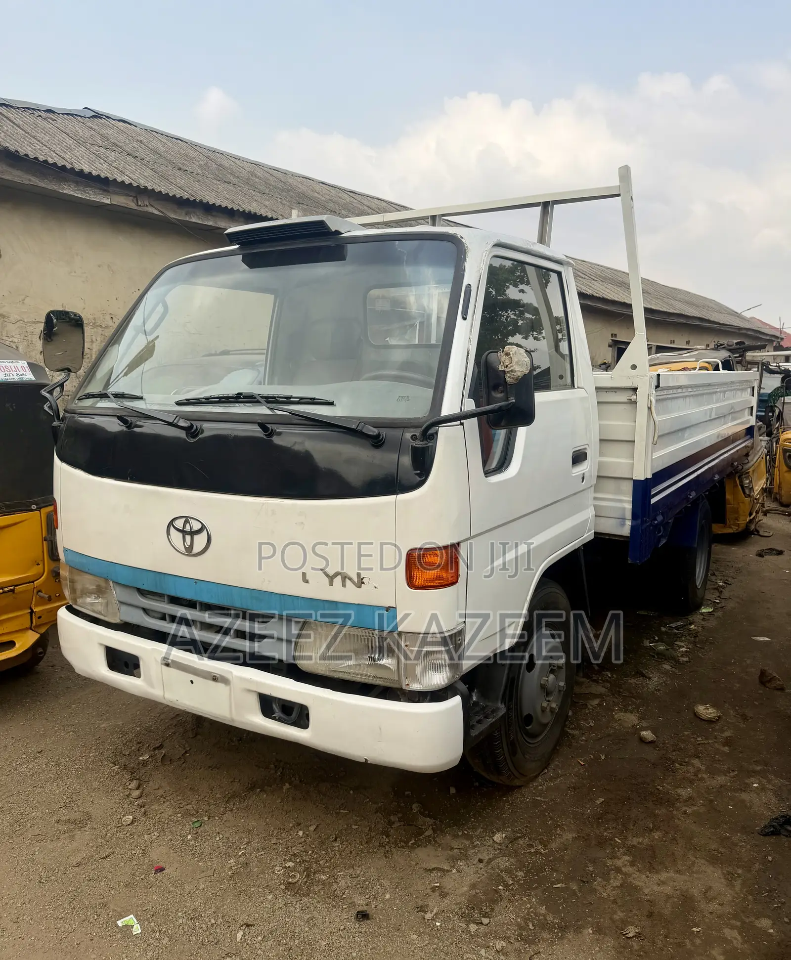 Toyota Dyna 150 Normal Hand Six Tyres 3y Engine.