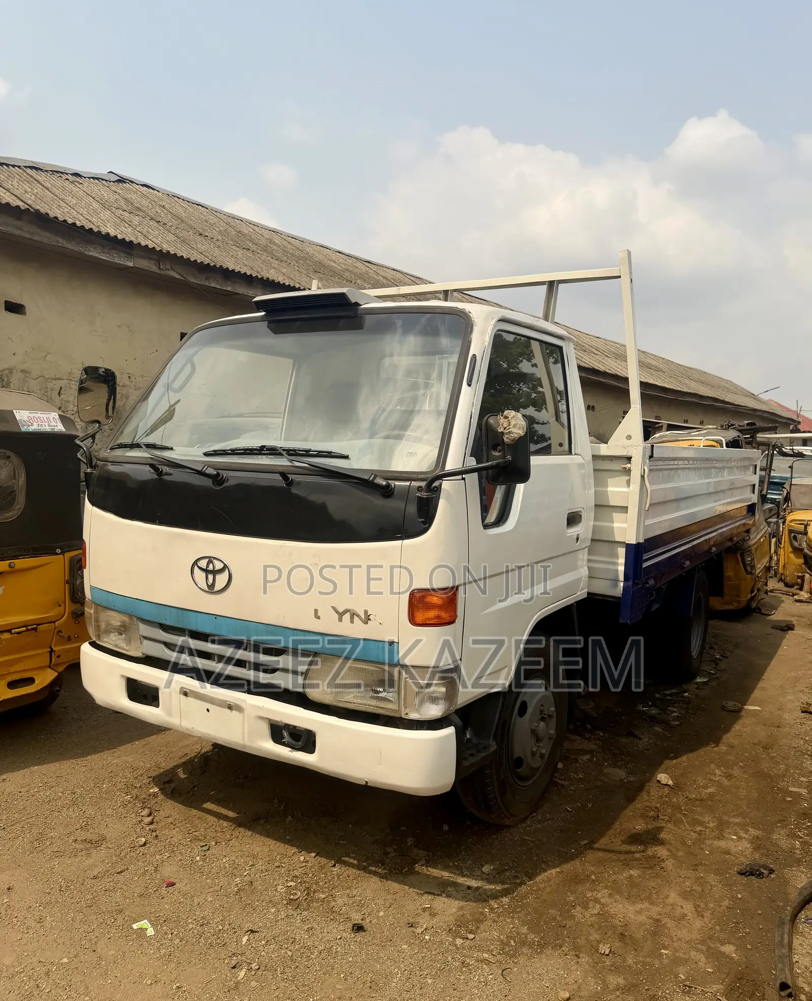 Toyota Dyna 150 Normal Hand Six Tyres 3y Engine.