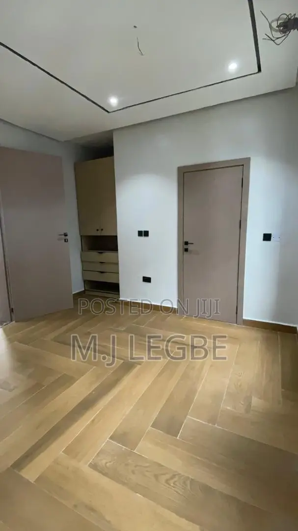 4bdrm Duplex in Lekki Phase 1 for sale