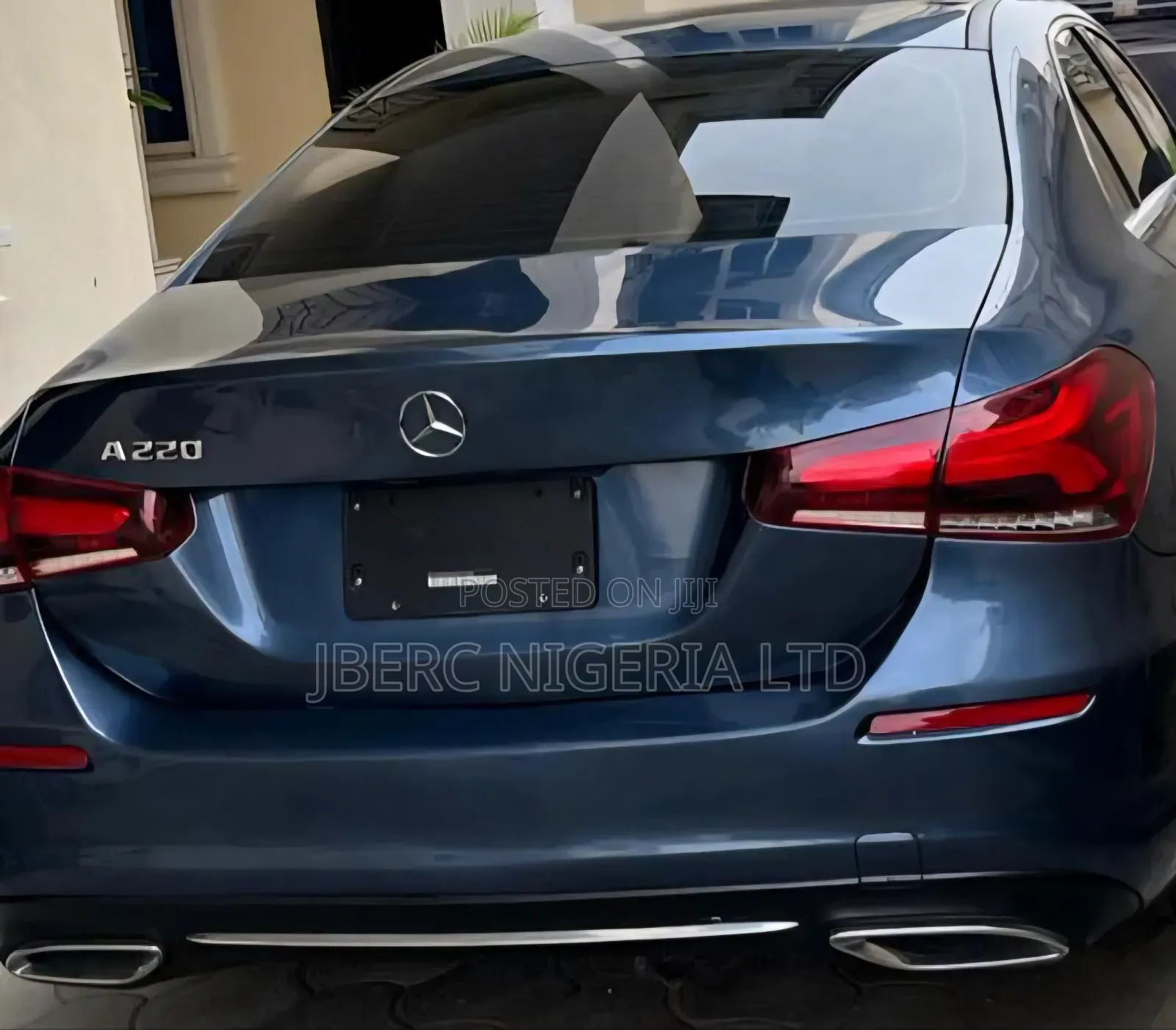 Mercedes-Benz 220 2021 Blue