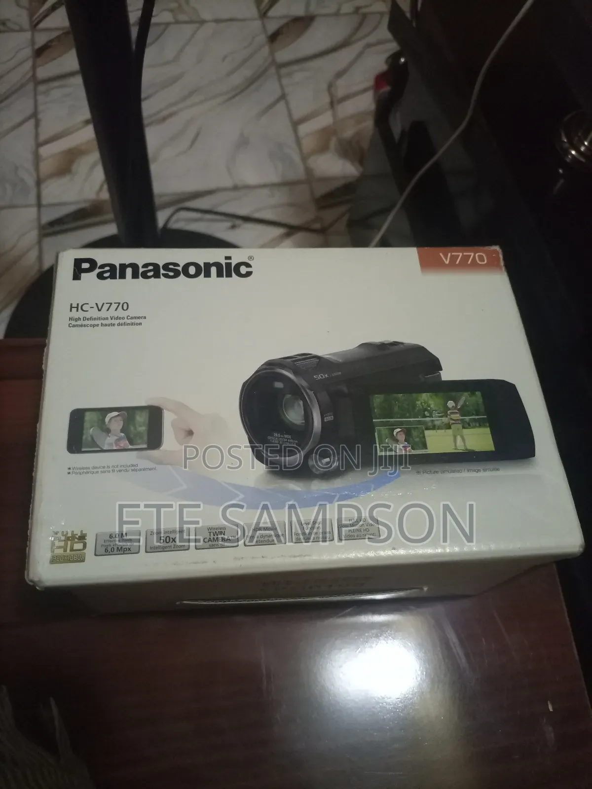 Panasonic Hc-V770k Full Hd Camcorder With Free Tripod
