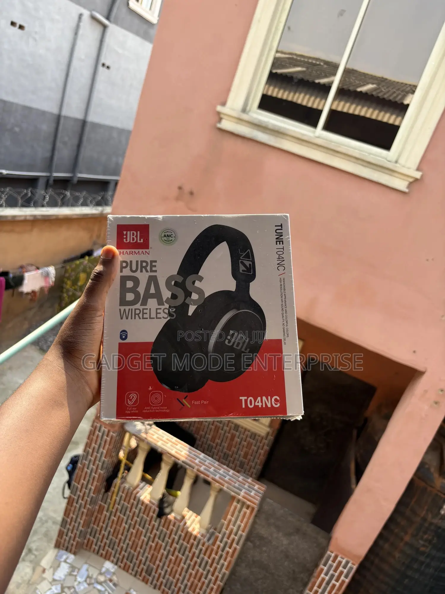 JBL To4nc Noise Canceling Wireless Headphone