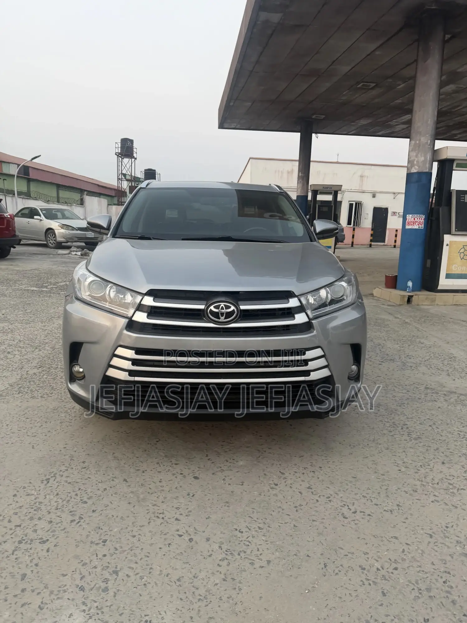Toyota Highlander XLE 4dr SUV AWD (3.5L 6cyl 6A) 2015 Silver