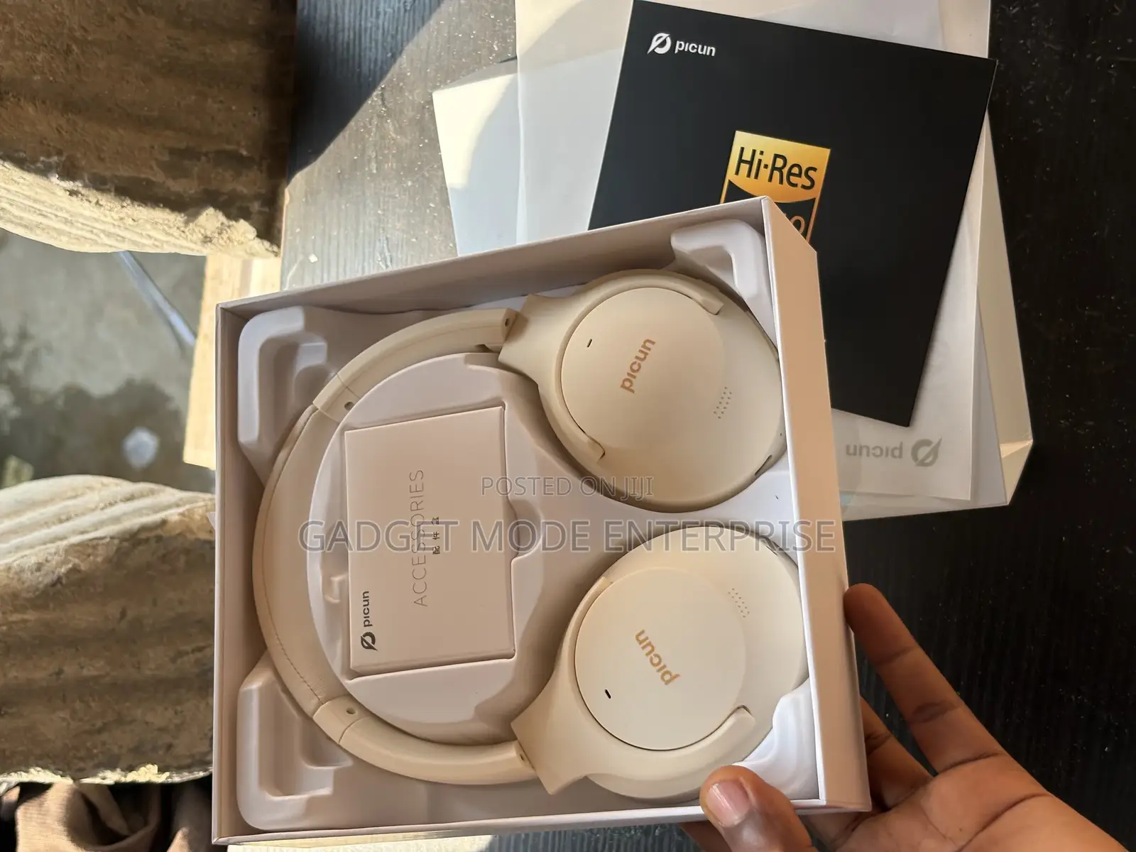 Picun Anc-O5l Affordable Noise Cancelling and Wireless Headphone