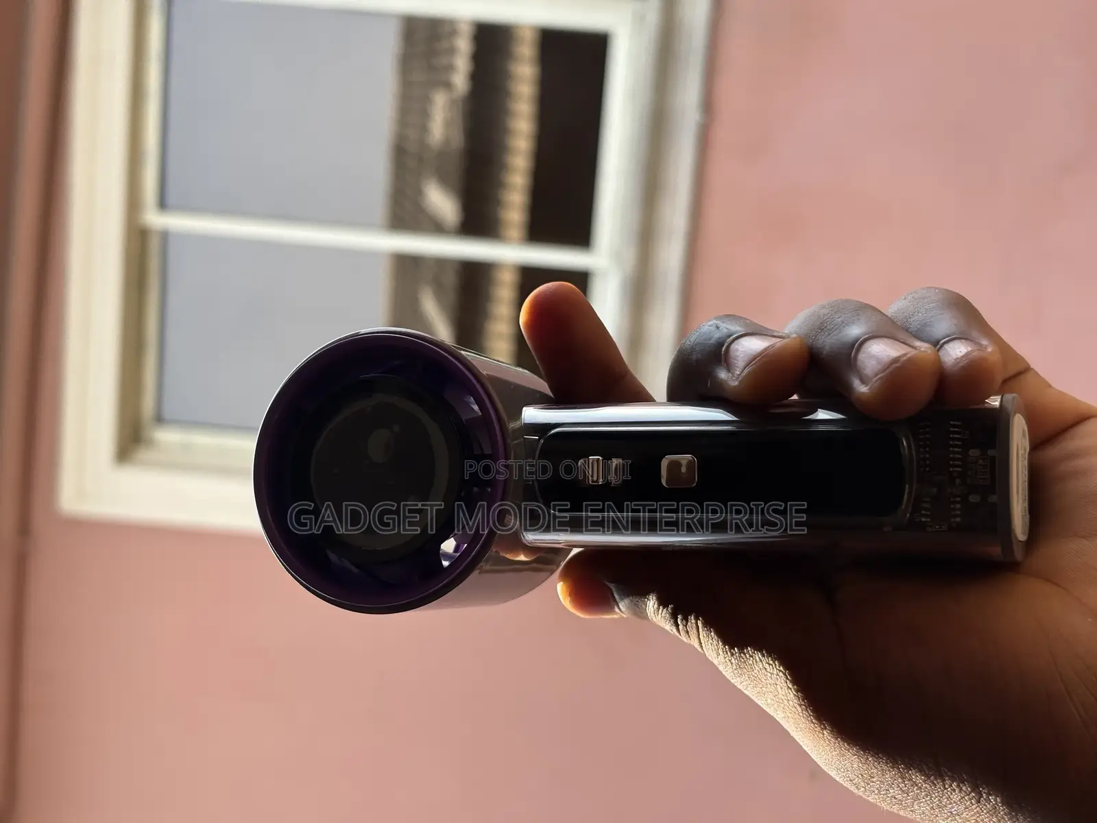 Hand-Held Fan T-17 Mini-Fan