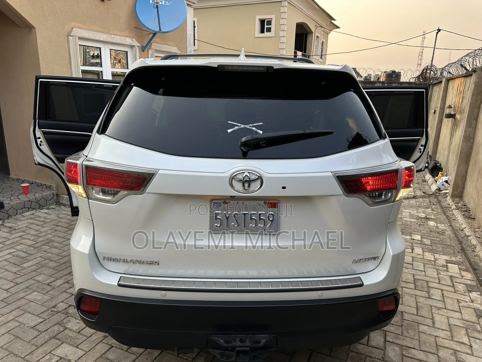 Toyota Highlander Limited V6 4x2 (3.5L 6cyl 6A) 2016 Off white