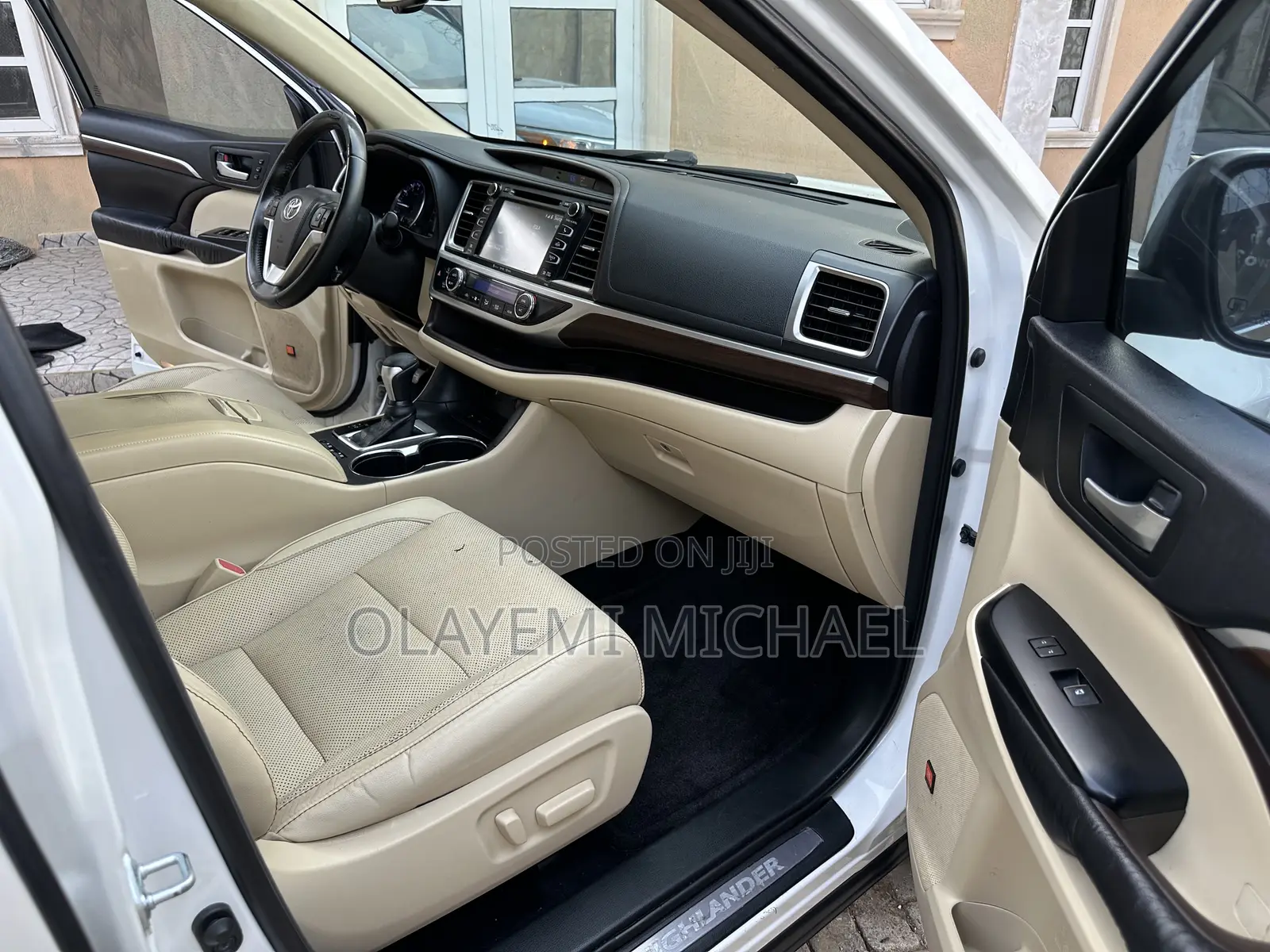 Toyota Highlander Limited V6 4x2 (3.5L 6cyl 6A) 2016 Off white