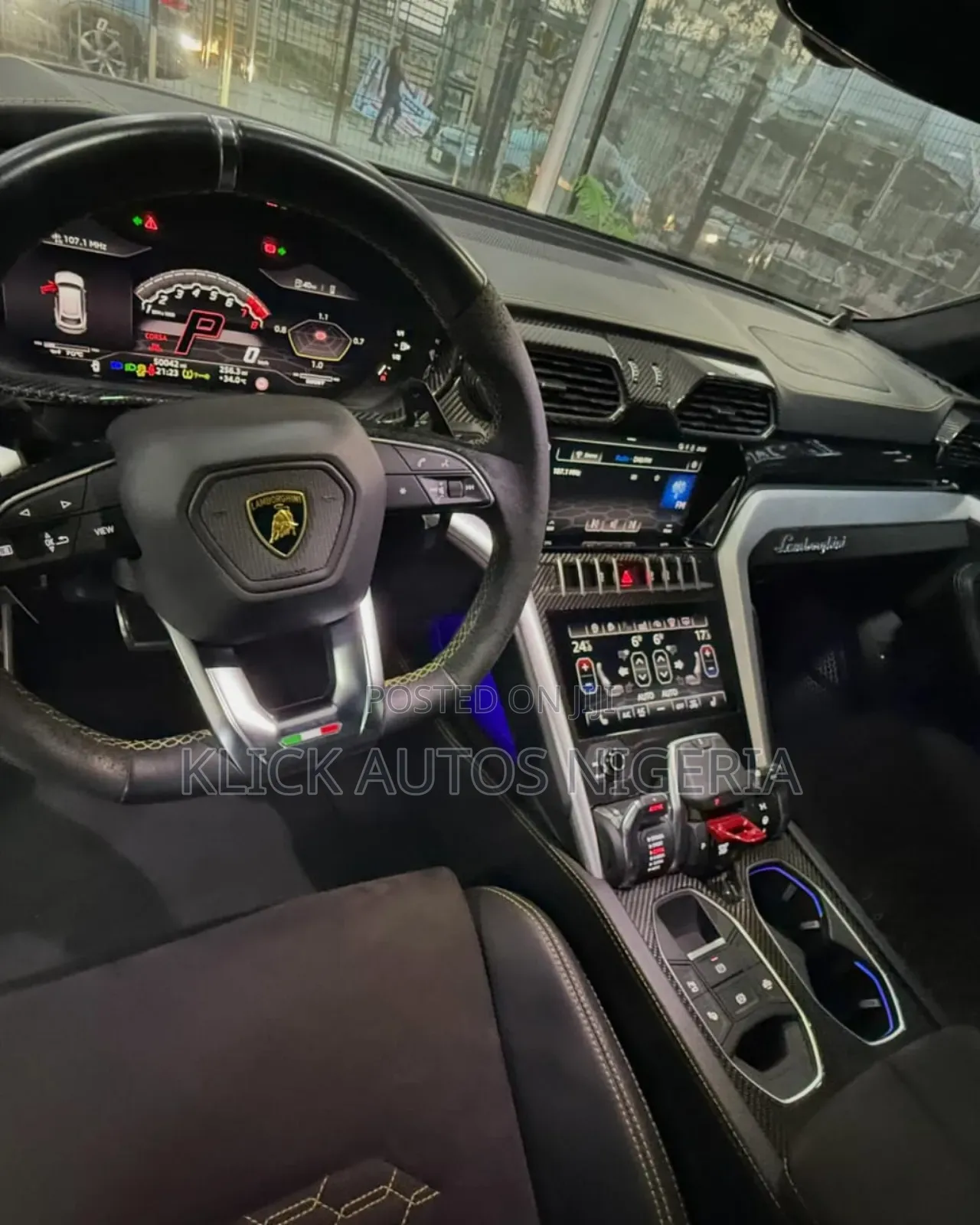 Lamborghini Urus 2022 Black