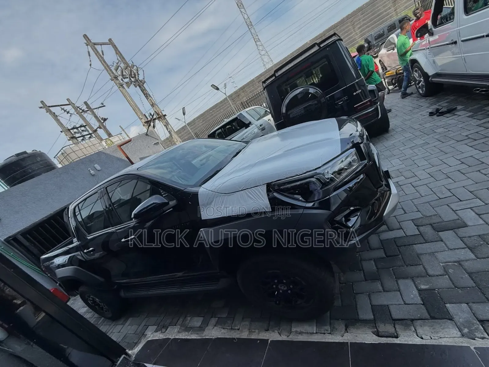New Toyota Hilux 2025 Black
