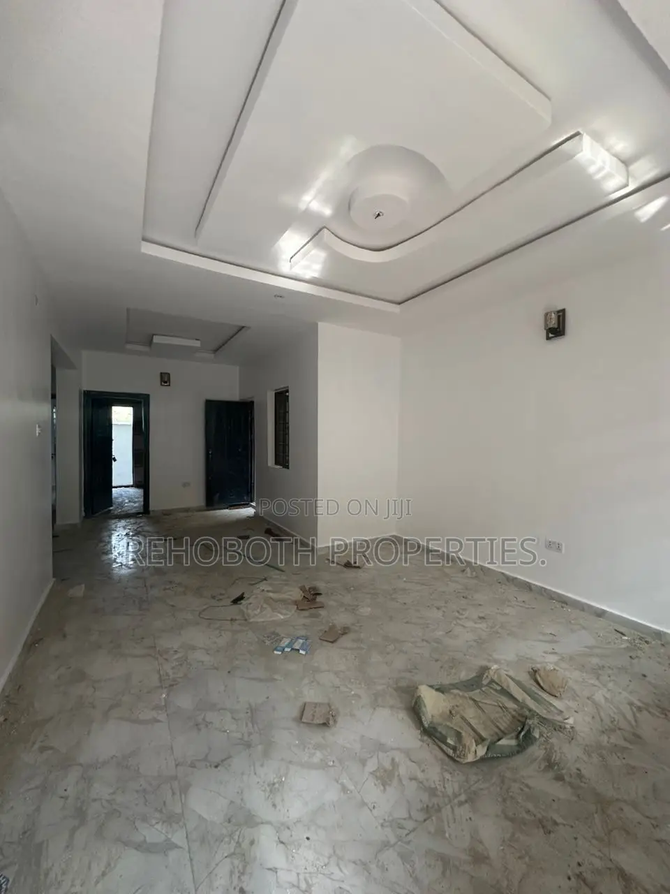 2bdrm Apartment in Beside Hebron Court, Idishin for rent