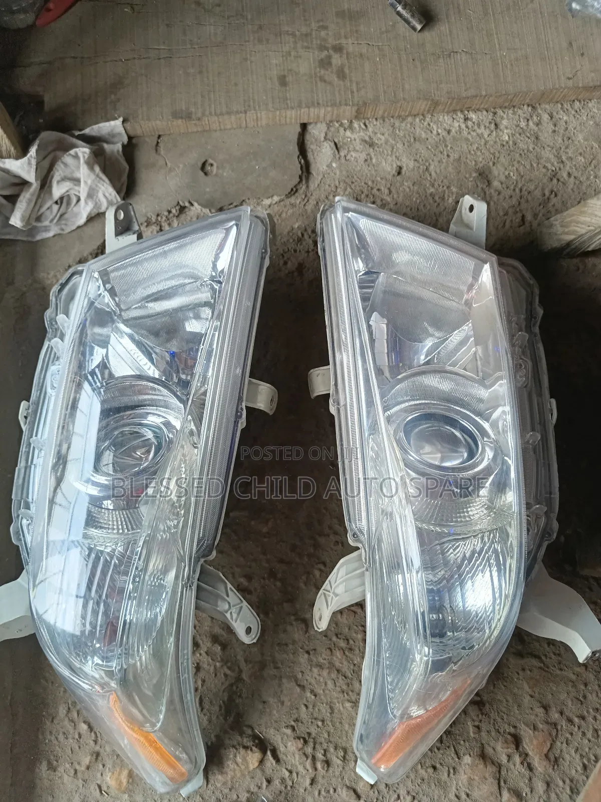Set Head Lamp Toyota Highlander 2010-2012