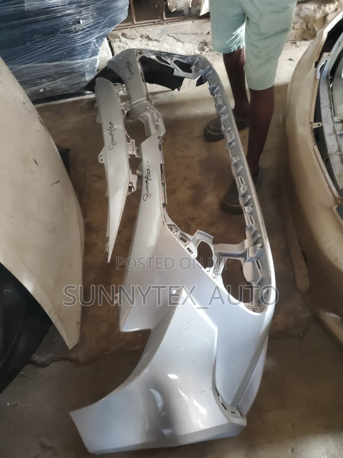 Front Bumper Toyota Corolla 2020 Le