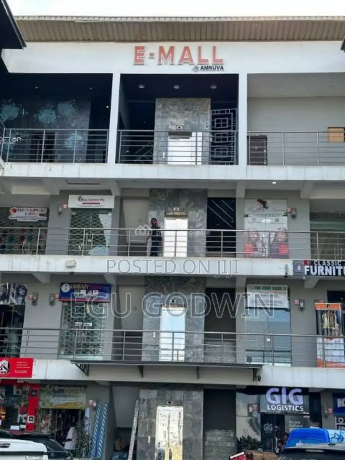 Spacious Shop on Major Road of New Heaven
