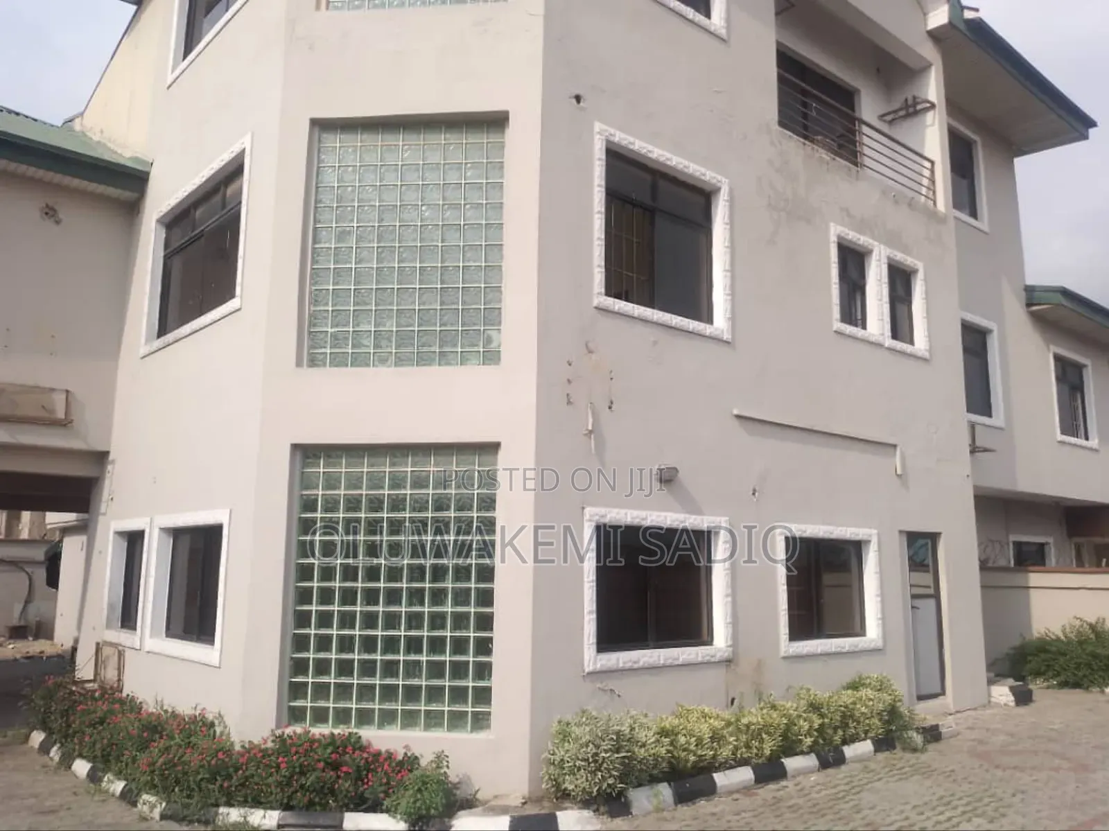 7bdrm Duplex in Gra Ikeja for rent