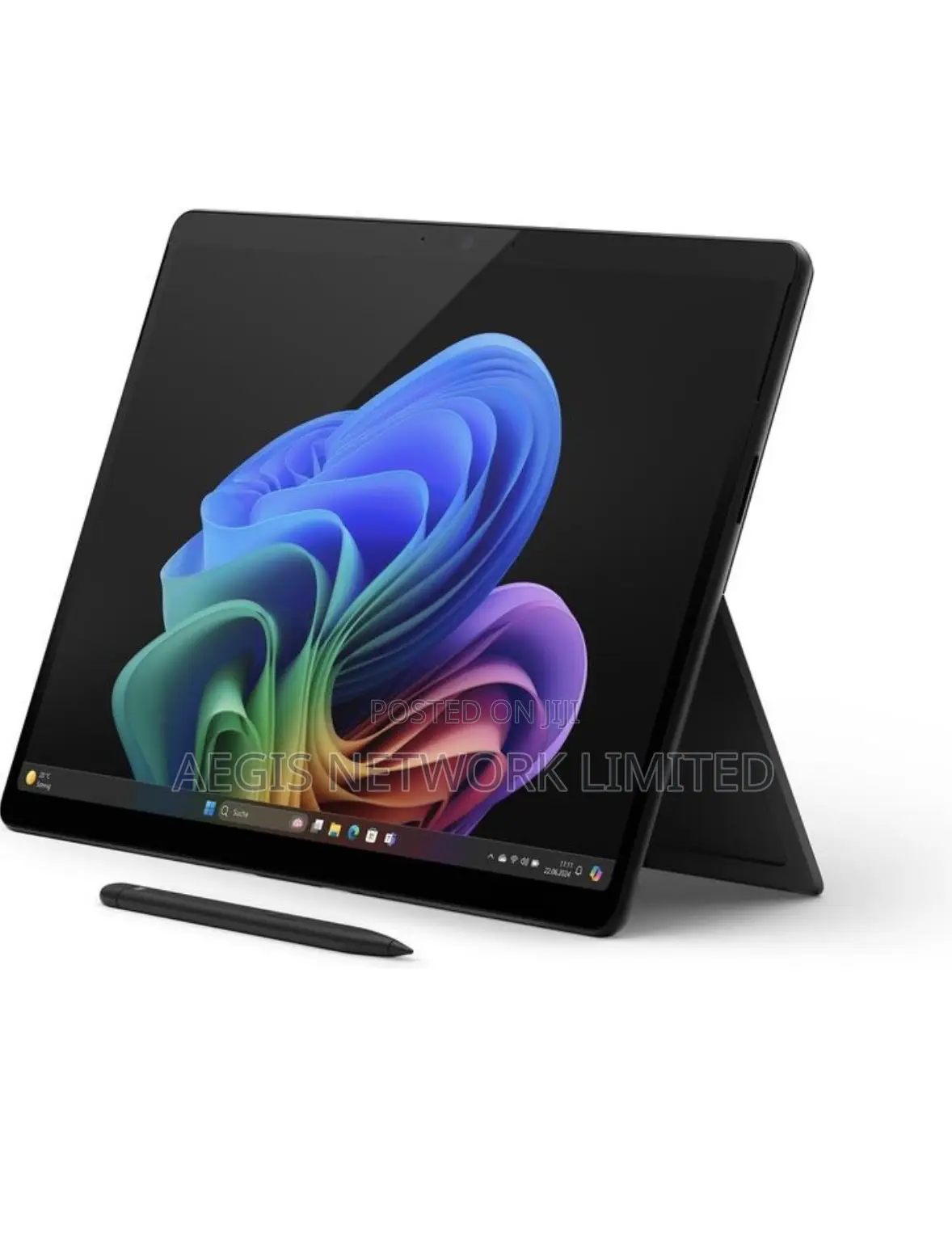 New Microsoft Surface Pro 11th Edition, a Copilot+ PC 16GB SSD 1T