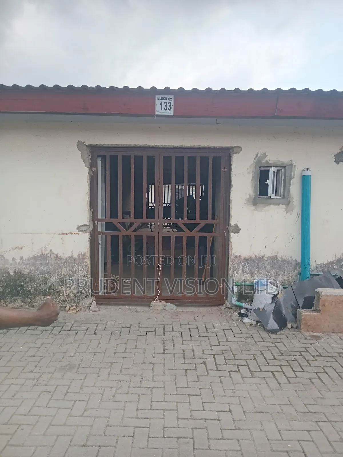 Carcas Lockup Shops for Sale