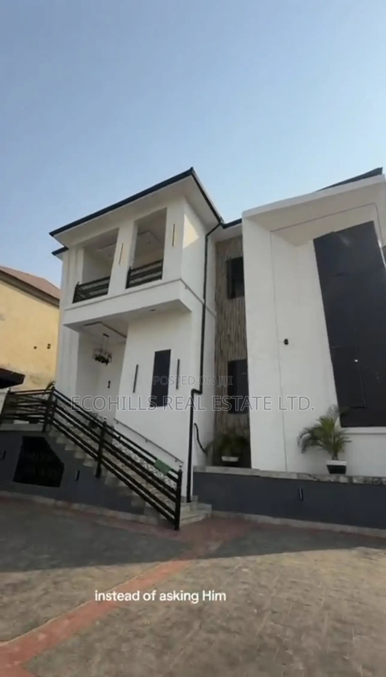 5bdrm Duplex in Asokoro for sale