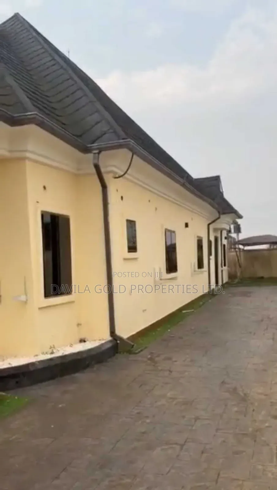 4bdrm Bungalow in Benin City for sale