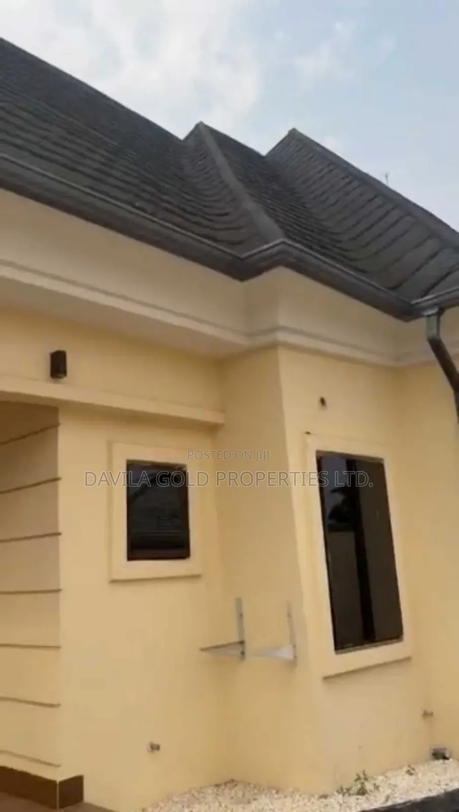 4bdrm Bungalow in Benin City for sale